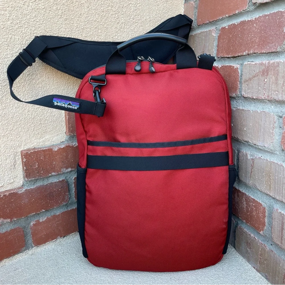 RARE Patagonia 2004, laptop, commuter, travel, nylon shoulder bag in Red/Blk